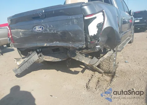 2025 Ford F-150 Lariat из США, поврежденный, VIN 1FTFW5L80SFB83262